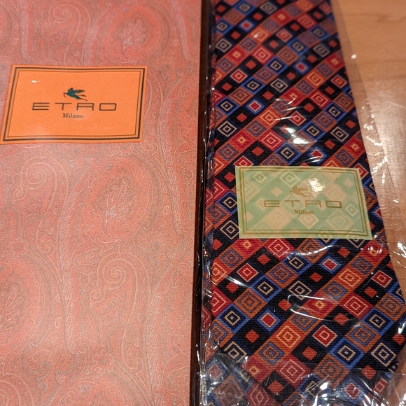 Geometric ETRO tie red, orange and blue - Picture 2 of 4